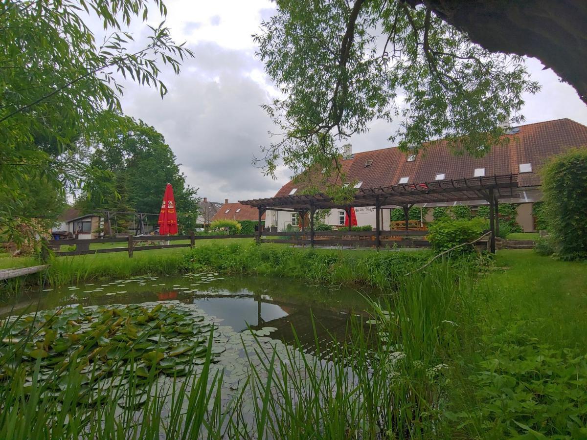Balta Maja Hotel Pilsrundale Bagian luar foto