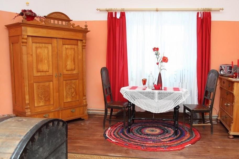 Balta Maja Hotel Pilsrundale Ruang foto